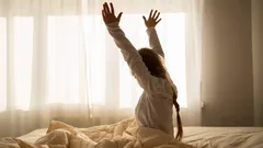 Kuinka aloittaa liikunta aamuisin: yhden minuutin sääntö vahvan tavan luomiseksi