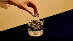 Koruista upeat taas! Vinkit hopean ja kullan tehokkaaseen kotipuhdistukseen