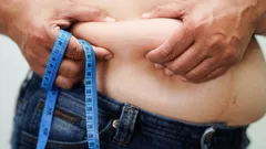 Rasva katoaa jälkiä jättämättä: parhaat harjoitukset ja oikea ruokavalio
