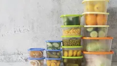 Viisi merkkiä siitä, että muoviset säilytysastiasi on vaihdettava heti – ne voivat olla vaarallisia