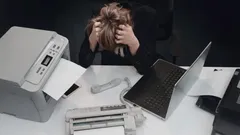 Työpaikan stressin merkit – kuinka tunnistaa ja pysäyttää stressi ajoissa. Näin psykologit neuvovat