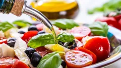 Ravitsemusterapeuttien mielipide: auringonkukkaöljy vai rypsiöljy – kumpi voittaa terveellisyydessä?