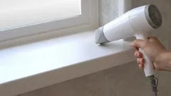 Uskomaton hiustenkuivaajatemppu vedon löytämiseksi ikkunoista: asentajien testaama menetelmä